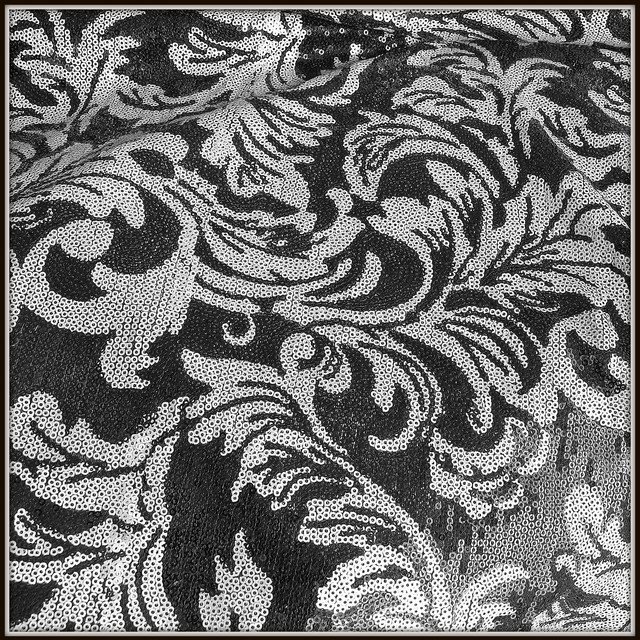 0751  Mini Pailletten Paisley Schwarz-Silber