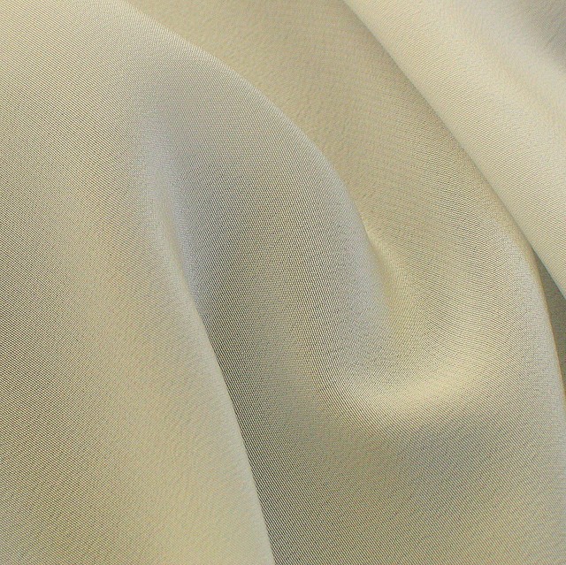 100% Seide Stoffe 18 mm. Crepe de Chine in Creme