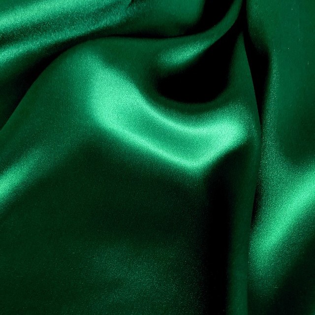 100 % Seide Flaschengrün super leicht und weich fliessend | Ansicht: 100%  Seide Flaschengrün super leicht und weich fliessend