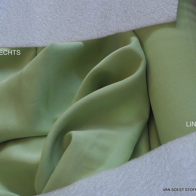 100 % Tencel™ schwerer 3/1 Soft Gabardine in Gelb-Grün | Ansicht: 100 % TENCEL® schwerer 3/1 Soft Gabardine in Gelb-Grün