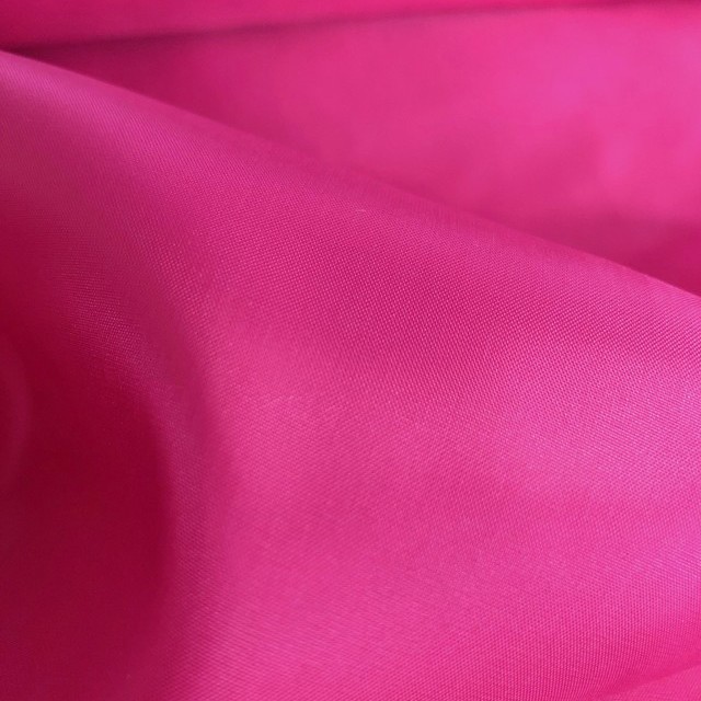 100% Bemberg Cupro® Pongee in Fuxia | Ansicht: 100% Cupro® Futterstoff in Fuxia