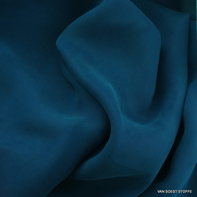 100% CUPRO 3/1 TWILL Fb. Royal Himmelblau | Ansicht: 1042 - 100% Cupro 3/1 Twill Fb. Royal Himmelblau