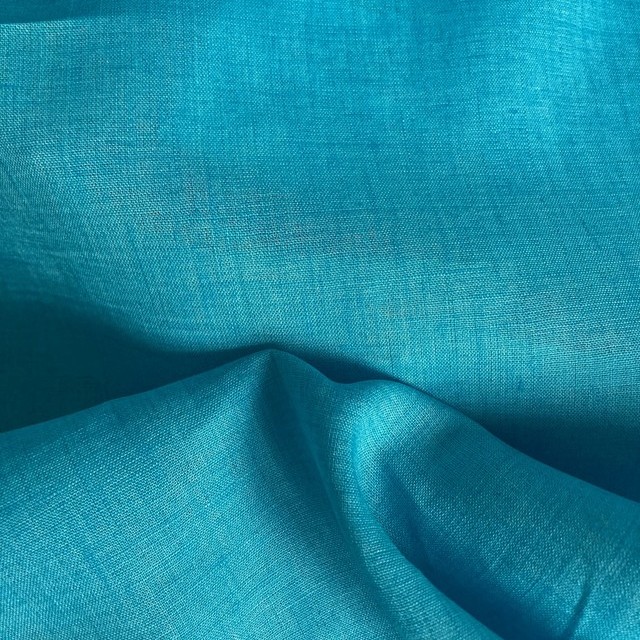 100% Couture Linen in two tone turquoise | View: 100% Couture Linen in Two Tone Turquoise