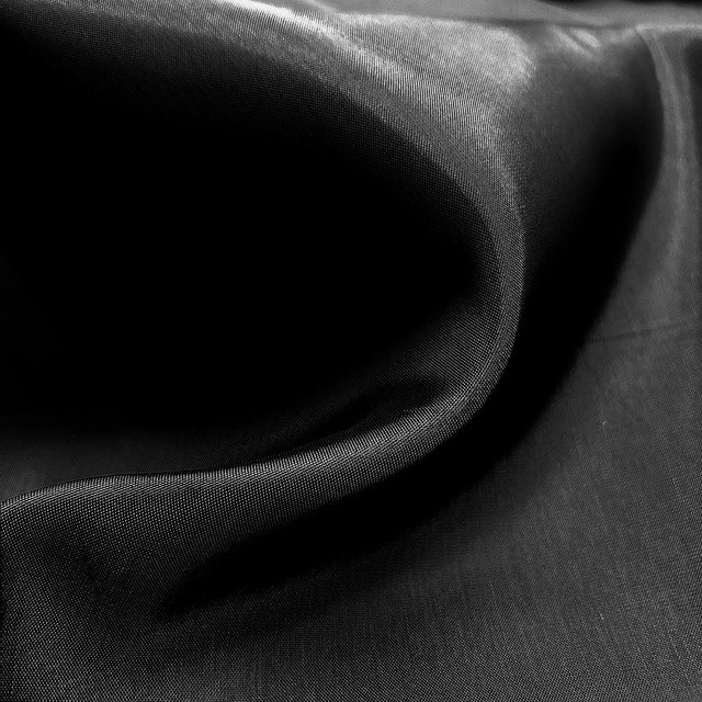 100% Cupro® lining fabric in Nero