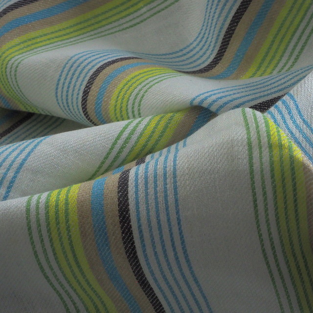 100% Leinen Satin Köper als Aqua farbiger Streifen | View: 100% linen satin twill as aqua colored stripes