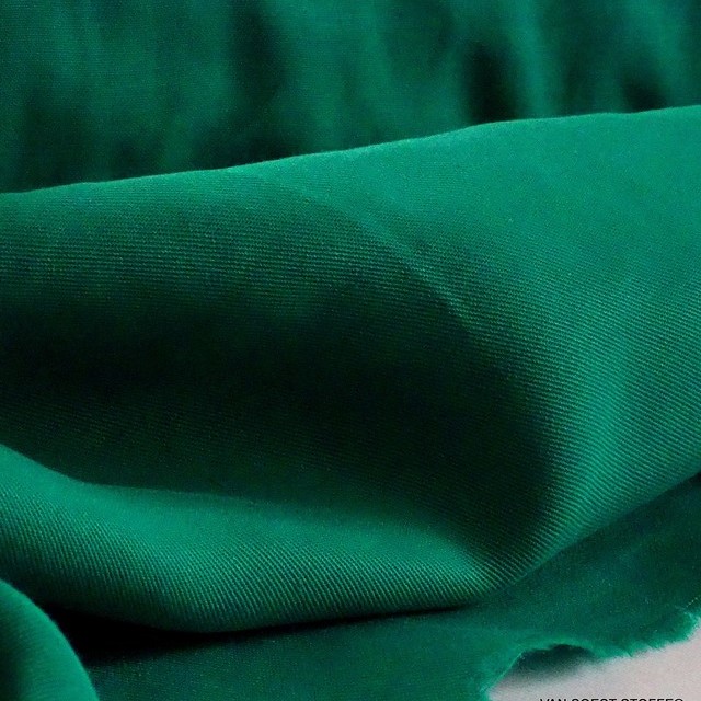 100% Lyocell - Tencel fine twill in green