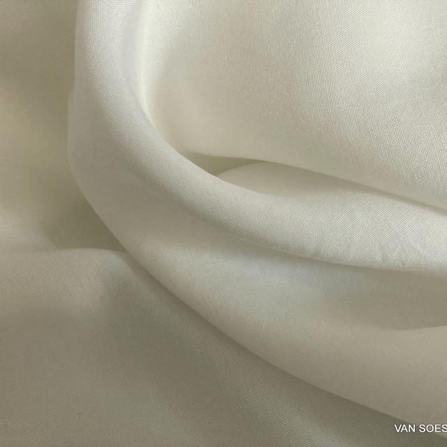 100% Lyocell-Tencel leichte Leinwandbindung in off-white | Ansicht: 100% Lyocell-Tencel leichte Leinwandbindung in off-white