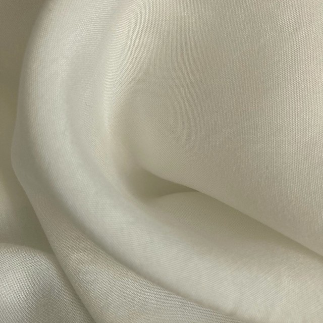 100% Lyocell-Tencel light plain weave in off-white