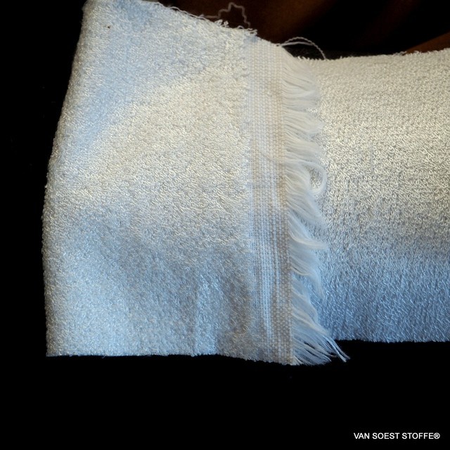 100% TENCEL™ soft terry cloth in white | View: 100% TENCEL™ Soft terry cloth in white