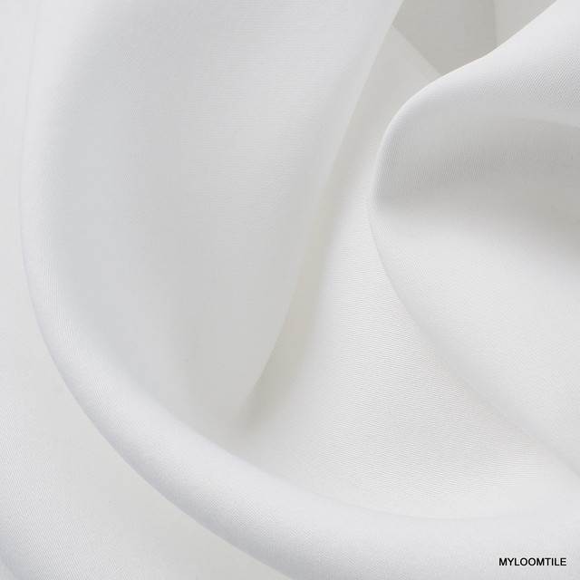 1920 - 100% TENCEL™ super-fine natural matte satin in snow white | View: 100% TENCEL™ Super Fine Natural Matte Satin in Snow White