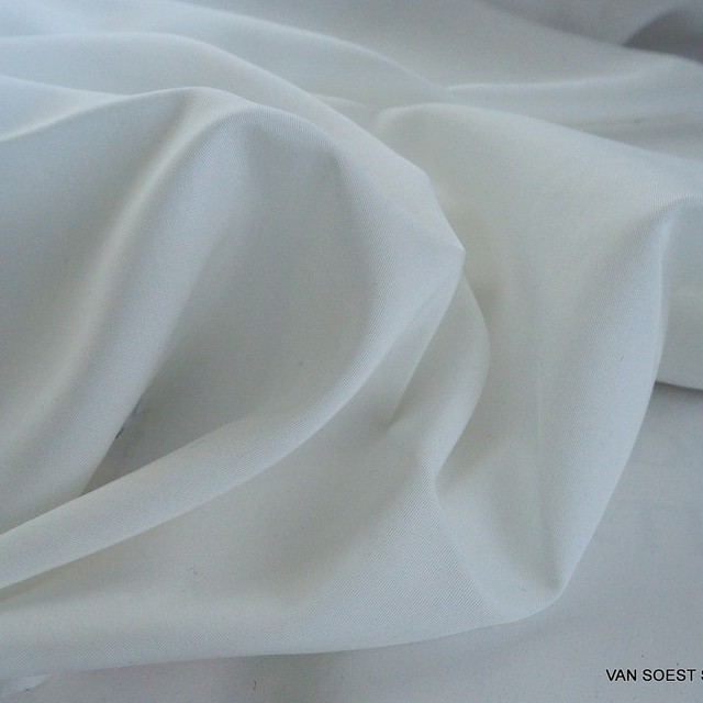 100% Tencel™ schwerer Twill in Schneeweiß