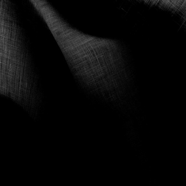 100% feines Leinen in Schwarz