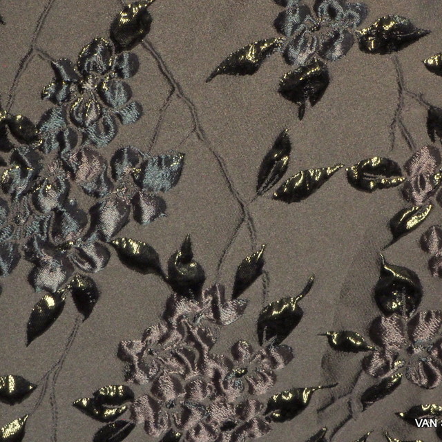 3D-Haute Couture Ranken Jacquard in Mocca-Olive | Ansicht: 3D-Haute Couture Ranken Jacquard in Mocca-Olive