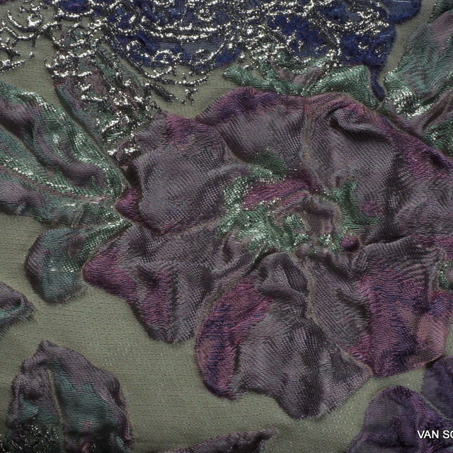 3-D Haute-Couture fabric in pastel- and water colours | View: 3-D Haute-Couture fabric in pastel- and water colours