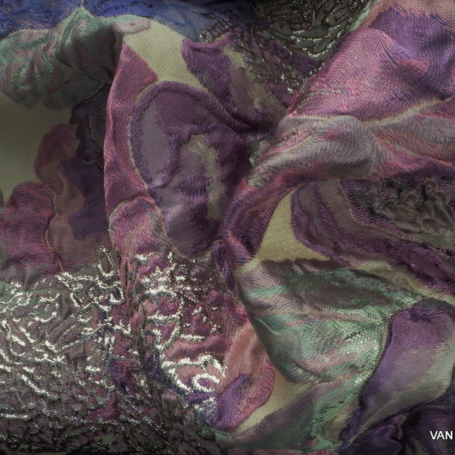 3-D Haute-Couture fabric in pastel- and water colours | View: 3-D Haute-Couture fabric in pastel- and water colours