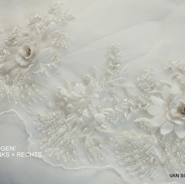 3D-lace with stabs-pearls and mini sequins tone in tone in white | View: 3D-lace with Swarovski-stabs-pearls and mini sequins tone in tone in white