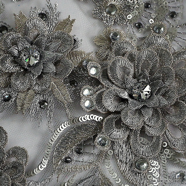 3D lace with rhinestones and sequins in silver | View: 3D lace with rhinestones and sequins in silver