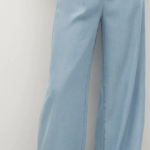 6 Unzen leichter Chambray Denim aus 100% Tencel - Lyocell hellblau | Ansicht: 6 Unzen leichter Chambrey Denim aus 100% Tencel - Lyocell hellblau