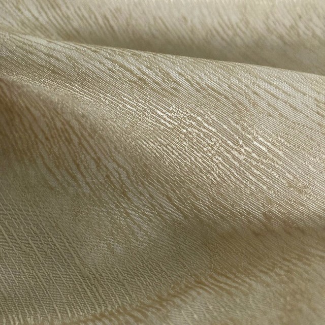 Tree bark crepe satin in 60% cupro - 40% lyocell in beige | View: Tree bark crepe satin in 60% cupro - 40% lyocell in beige