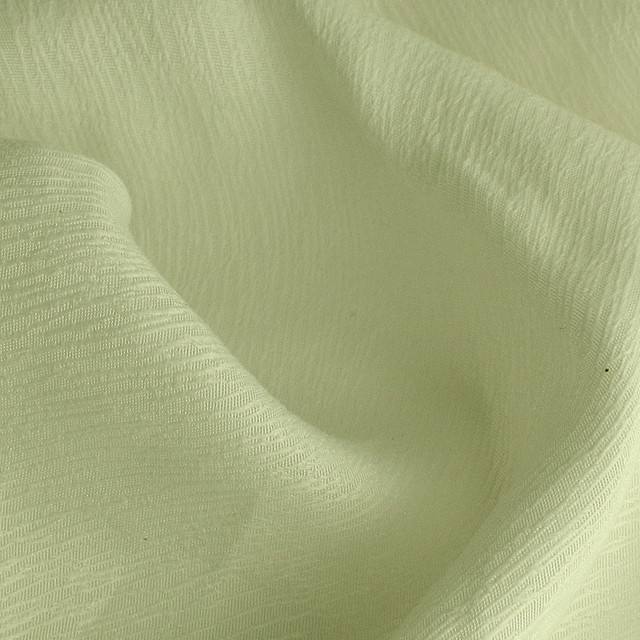 Tree bark crepe satin in 60% cupro - 40% lyocell in off-white