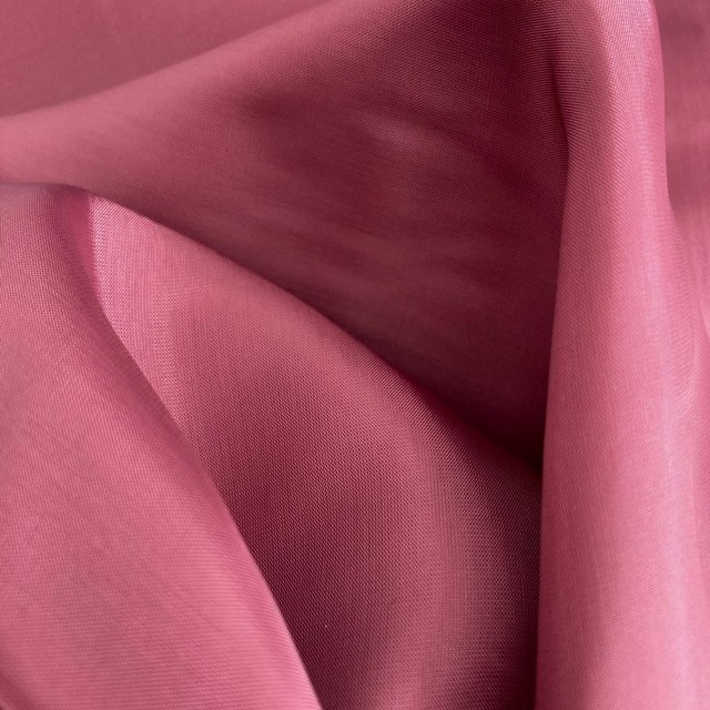 Bemberg 100% Cupro® lining fabric in Mulberry | View: Bemberg 100% Cupro® lining fabric in Mulberry