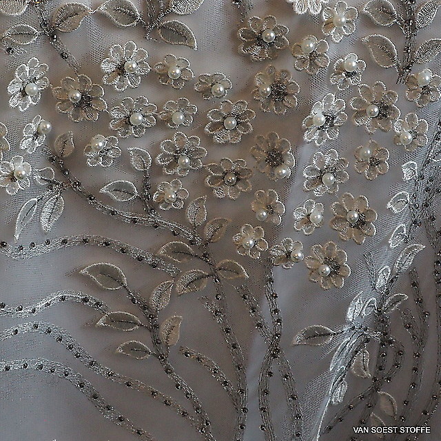 3D Flower border lace with pearls and silver glass in off-white