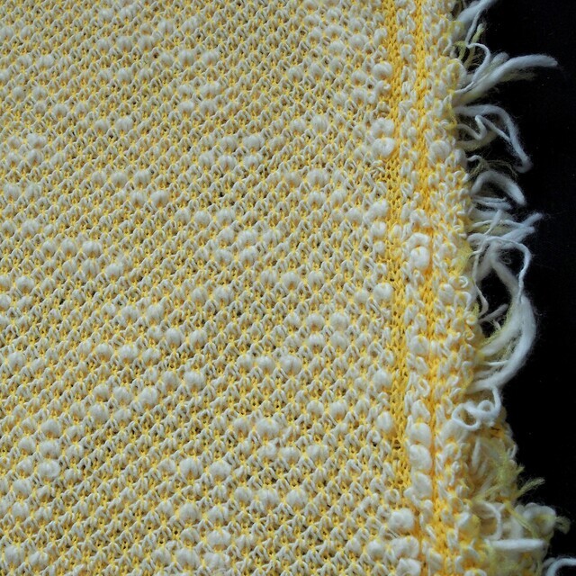 Bouclé summer knit in vanilla | View: Bouclé summer knit in vanilla