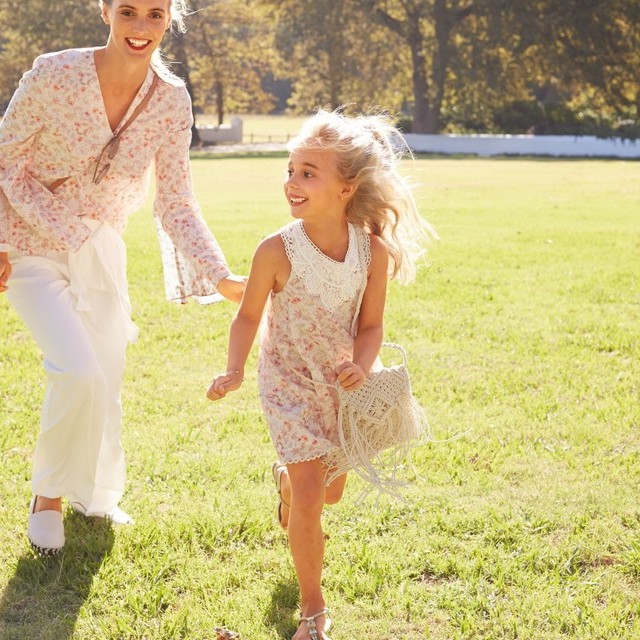 Burda style Leana soft Flower in 100% Viskose