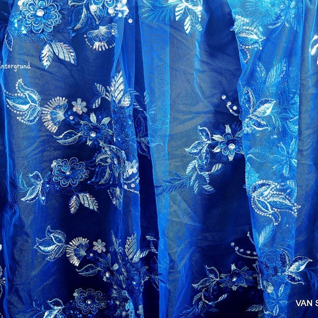 Strass-Couture Stickerei in Royal Bleu | Ansicht: COUTURE STICKEREI in Royal Bleu