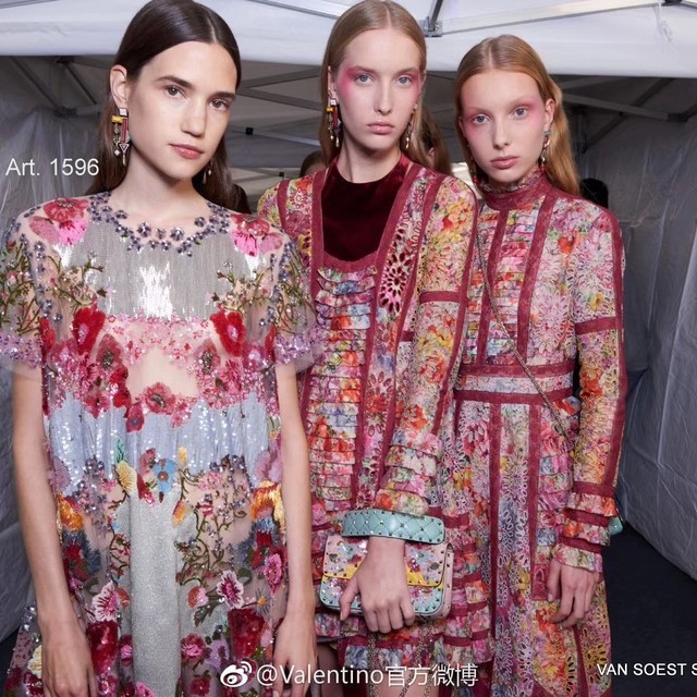 Couture Designer Blumen Pailletten Stickerei in Rosé-Rot - Silber - Bleu