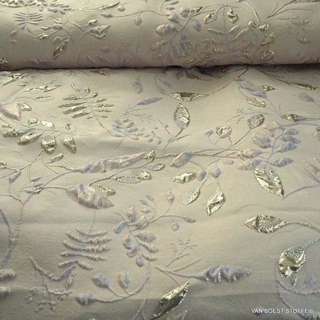 Couture Silver - Lavender 3 D Leaves Jacquard | View: Couture Silver - Lavender 3 D Leaves Jacquard