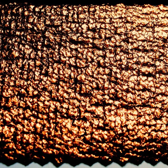 Crushed Lederimitat in dunkel Gold