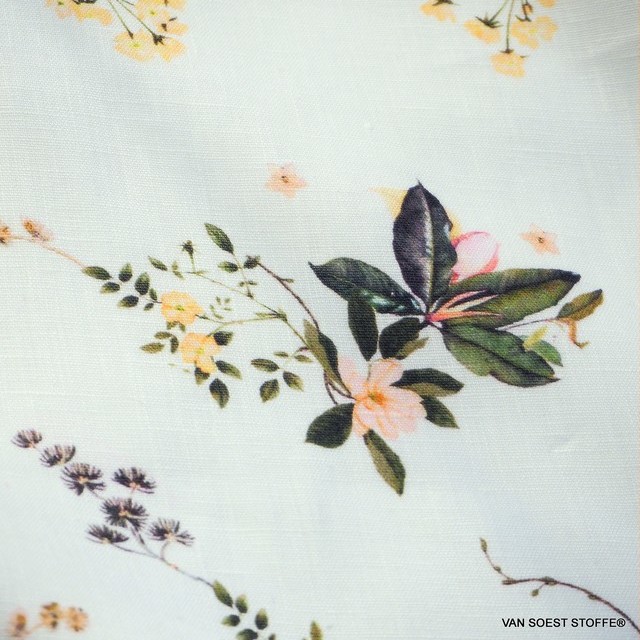 Exclusive linen fabric printed with delicate flowers & leaves | View: Exclusive linen fabric printed with delicate flowers & leaves