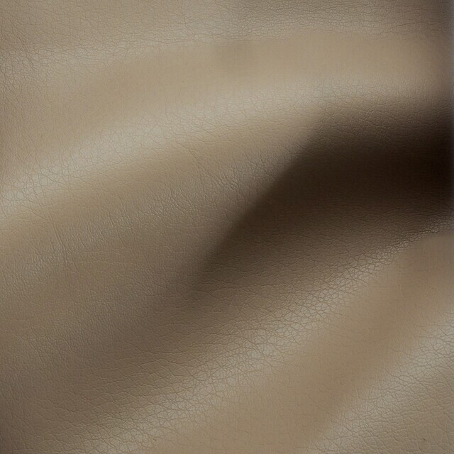 Fine stretch faux leather in a great camel