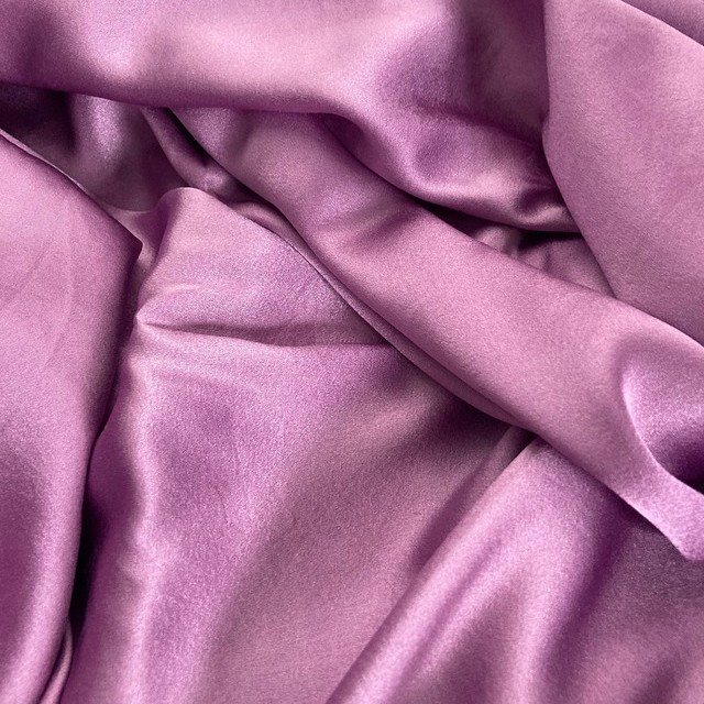 Fuchsie farbener matt glänzender Satin Seidenanmutung | Ansicht: Fuchsie farbener matt glänzender Satin Seidenanmutung