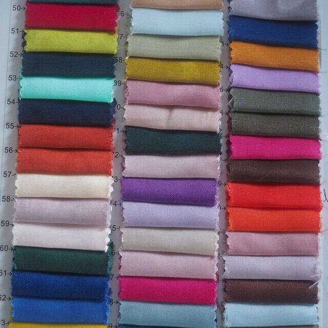 Art. Nr.: Glanz-Satin 2-seitiger schwerer Glanz-Satin in Rot und vielen weiteren Farben | Ansicht: 2492 Mögliche Farben 2 Glanz-Satin 2-seitiger schwerer Glanz-Satin in Rot und vielen weiteren Farben | Ansicht: 2492 Mögliche Farben 2