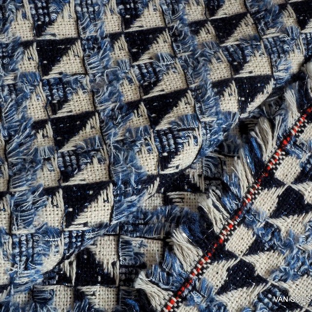 Glitter Bouclé Fantasie in Marine Creme | Ansicht: Glitter Bouclé Fantasie in Marine Creme
