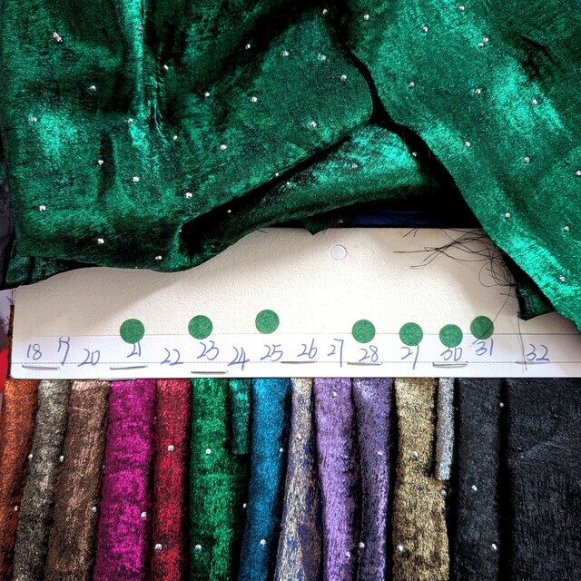 Glitter satin with imitation diamonds in soft Gold and many other colors | View: possible colors 1