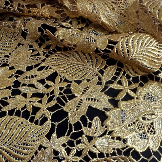 Guipure lace in gold | View: Guipure lace in gold