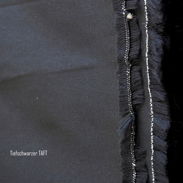 Indian taffeta in densely woven deep black | View: Indian taffeta in densely woven deep black