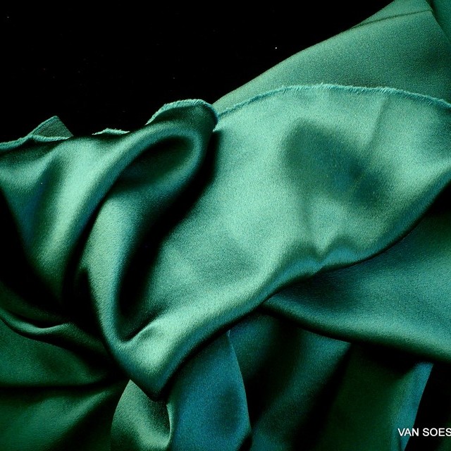 Italian heavy crepe satin in dark green | View: Italian heavy crepe satin in dark green