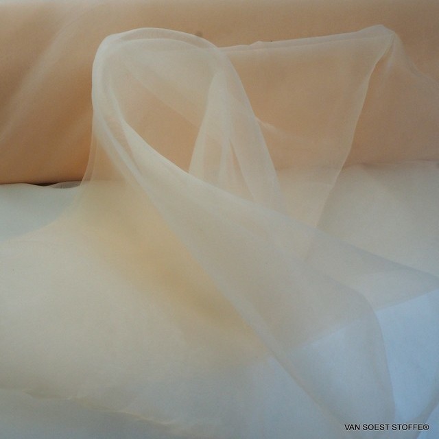 Firm organza in salmon pink