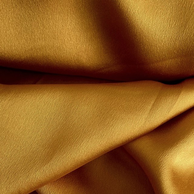 Satin mit Stretchanteil super leicht und weich fliessend in Gold | Ansicht: Satin with stretch super light and soft flowing in gold