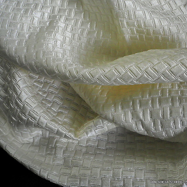 Silk-cotton satin checkered jacquard in broken-white | View: Silk-linen jacquard in off-white