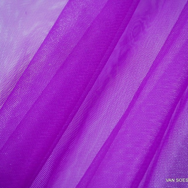 Soft Stretch Tüll in Magenta | Ansicht: Soft Stretch Tüll in Magenta