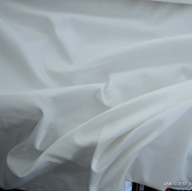 Stretch Baumwollen Satin in matt woll-weiß | Ansicht: Woll-WeißerStretch Baumwoll Satin