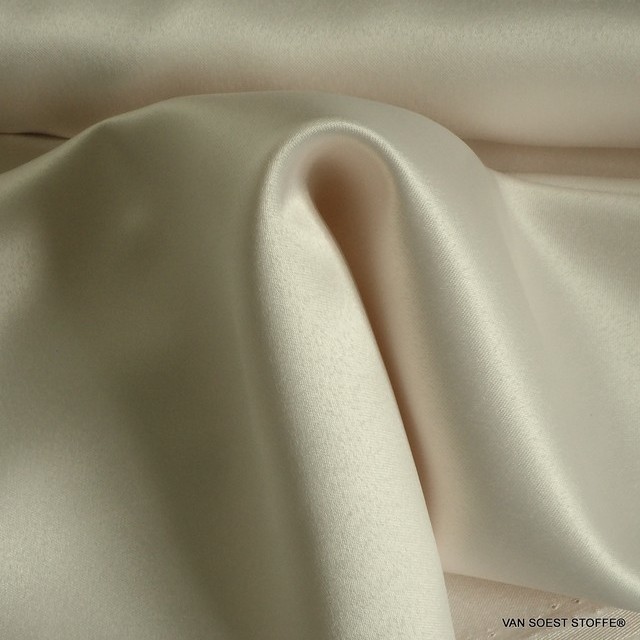 Stretch Braut Satin in Champagne