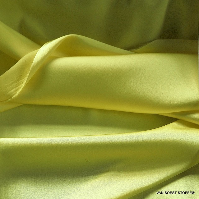 Stretch silk imitation satin in great lemon yellow | View: Stretch silk immitation satin in great lemon yellow