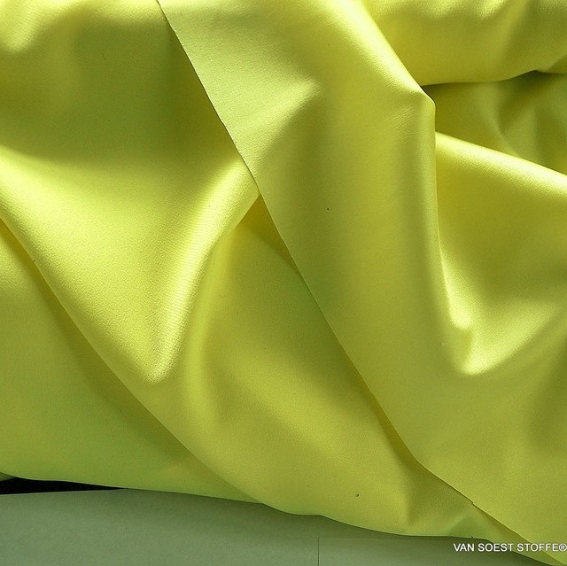 Stretch silk imitation satin in great lemon yellow | View: Stretch silk immitation satin in great lemon yellow