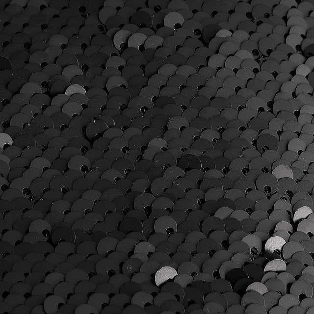 Stretch Matt Pailletten Tiefschwarz 5 mm. | Ansicht: Stretch Matt Pailletten Tiefschwarz 5 mm.
